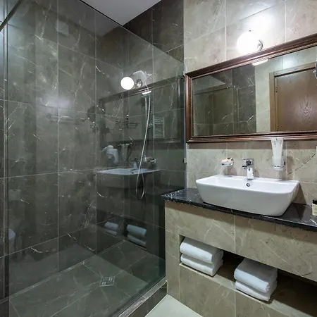 Tbilisi Laerton Hotel Exterior photo