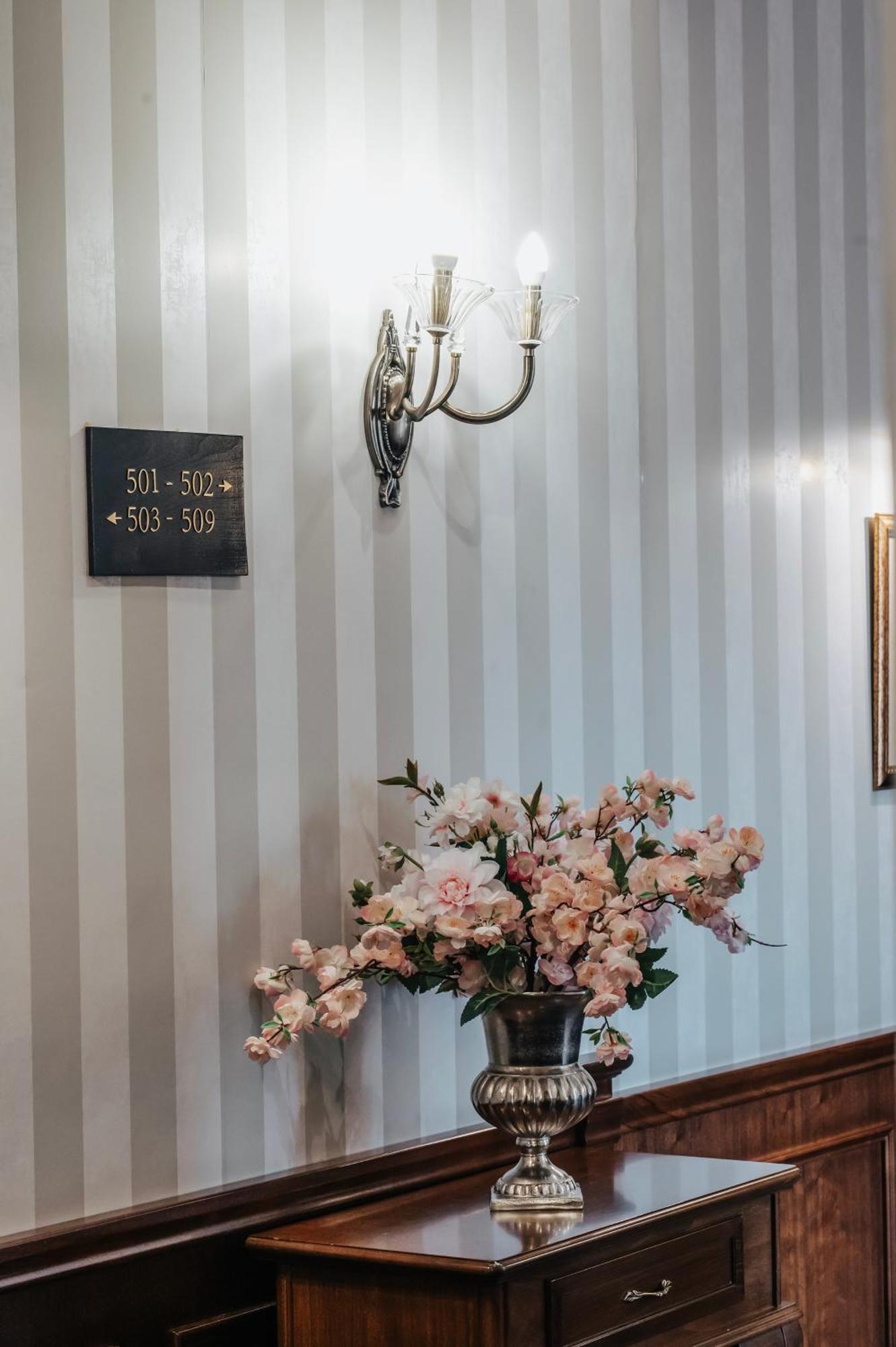 Hotel Laerton